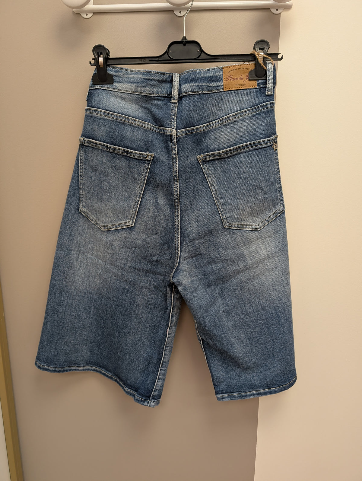 Bermuda en Jean Violette