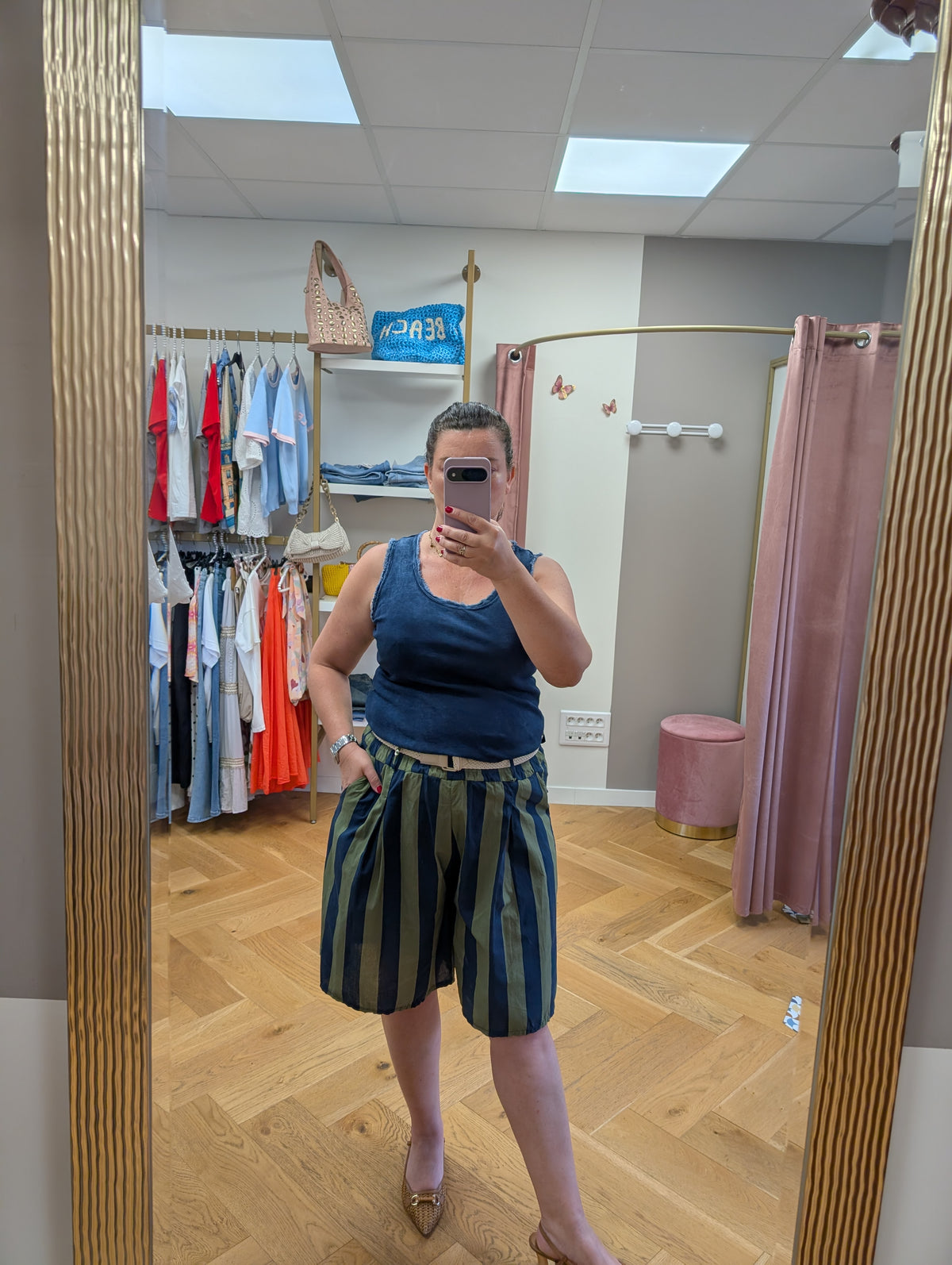Short Natalia